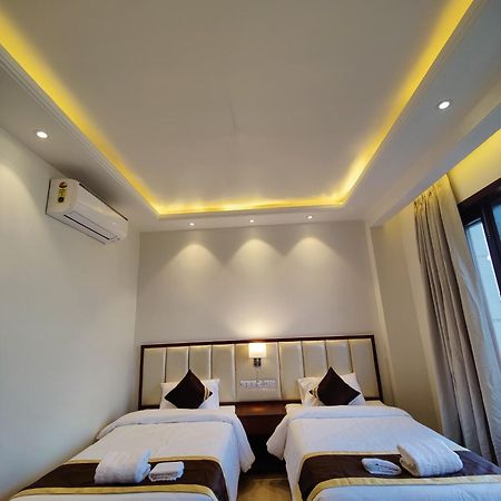 Mds Royal Resort Tulsipur Luaran gambar