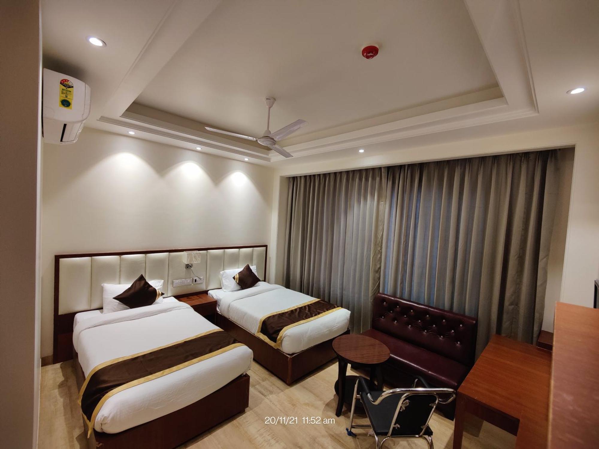 Mds Royal Resort Tulsipur Luaran gambar